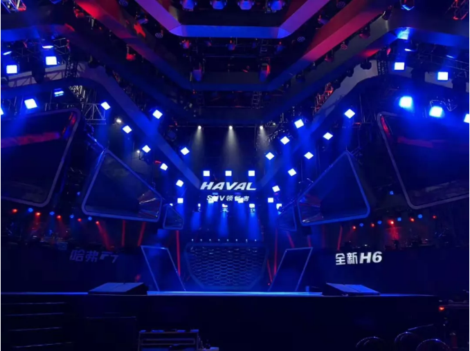 EnvyLighting's tweet photo. #《蒙面唱将猜猜猜》第三季, 全新的猜评升级，唱将阵容空前强大，线索不断，悬念重重，用最清澈的歌声，唱出今秋最极致的音符。Let's Enjoy the Music Feast https://t.co/iJEKBYGXFc
