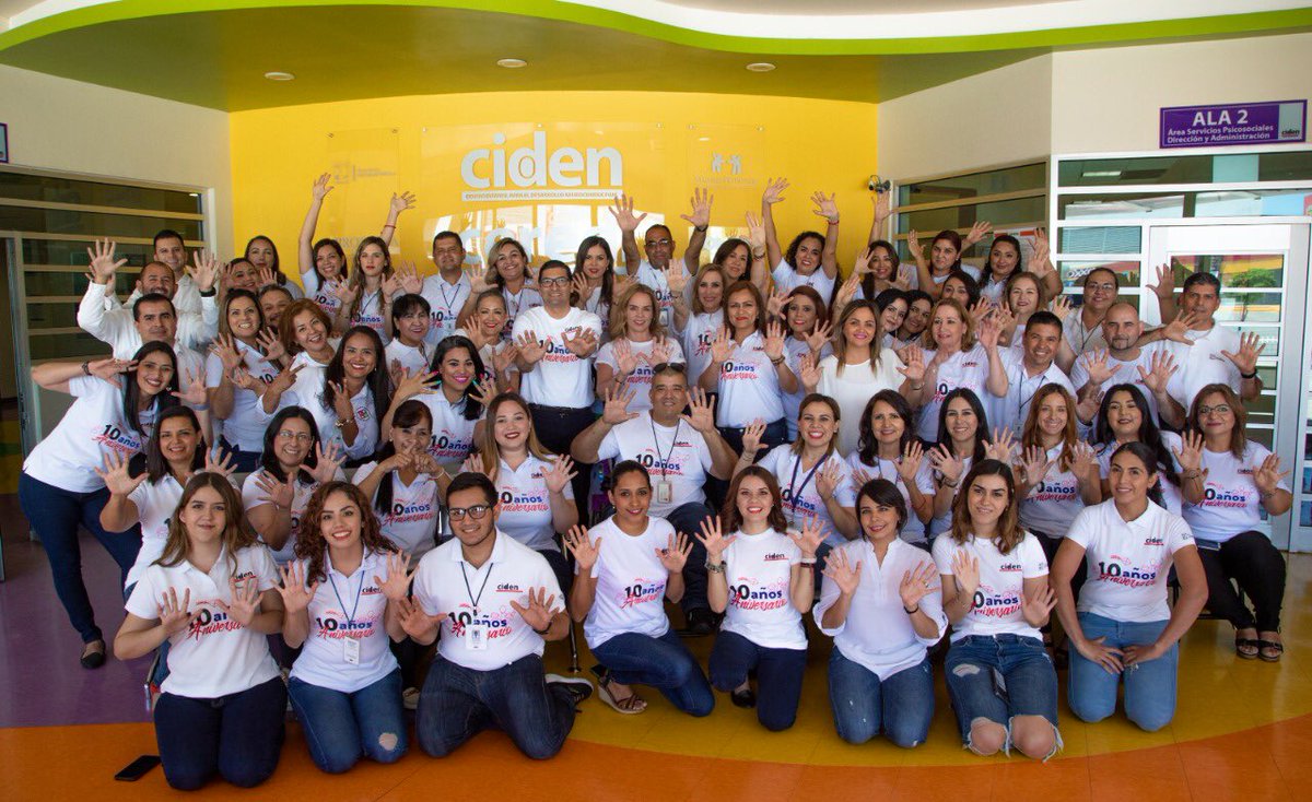 ssaludsonora's tweet photo. Celebra CIDEN 10 años de abrir sus puertas para atender a nuestros niños. ¡Felicidades! #SaludSonora #10AñosCIDEN https://t.co/GEvlDG3S2O