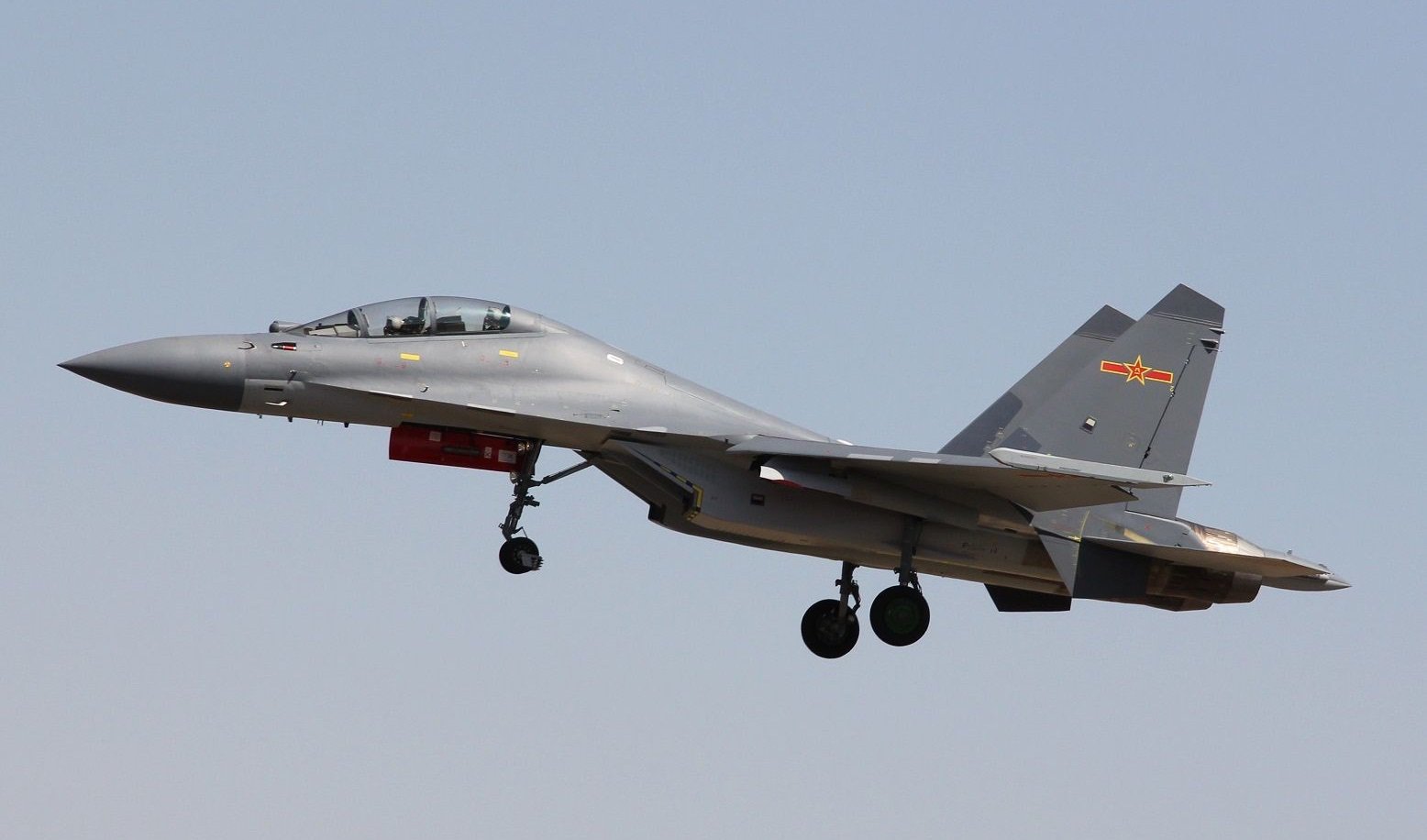 Cypher J 16 殲撃16 ロシアから輸入したsu 30mkk Mk2の運用を受けてj 11bsをベースに開発された戦闘爆撃機 機器の小型化や複合材の使用によって空虚重量が軽減し 兵器搭載量がsu 30mkkより大幅に増えている また 統合されたシステムとaesaレーダー Cypher J 16 殲撃16 ロシアから輸入したsu 30mkk Mk2の運用を受けてj 11bsをベースに開発された戦闘爆撃機 機器の小型化や複合材の使用によって空虚重量が軽減し 兵器搭載量がsu 30mkkより大幅に増えている また 統合されたシステムとaesaレーダー