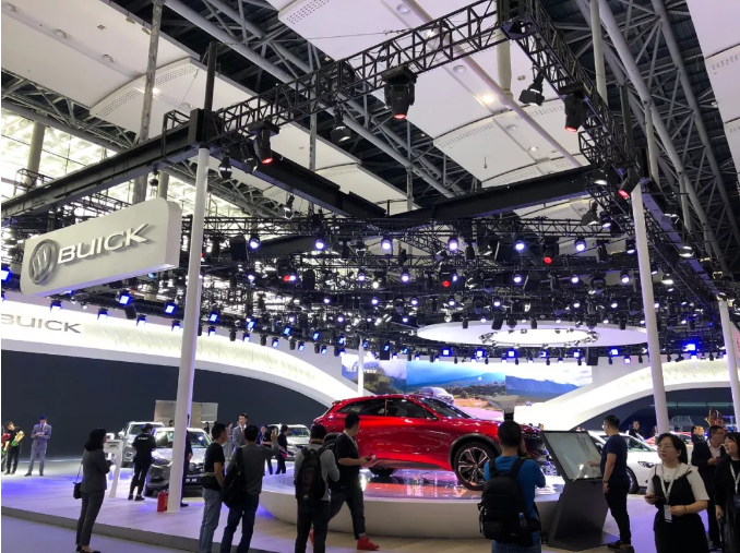 EnvyLighting's tweet photo. #BWM Guangzhou Motoshow BWM Press conference

As the annual closing exhibition of the automobile industry, many fresh new cars from auto companies are showing at this auto show. #Guangzhou pazhou International Convention and Exhibition Center https://t.co/nhoGppUWuM