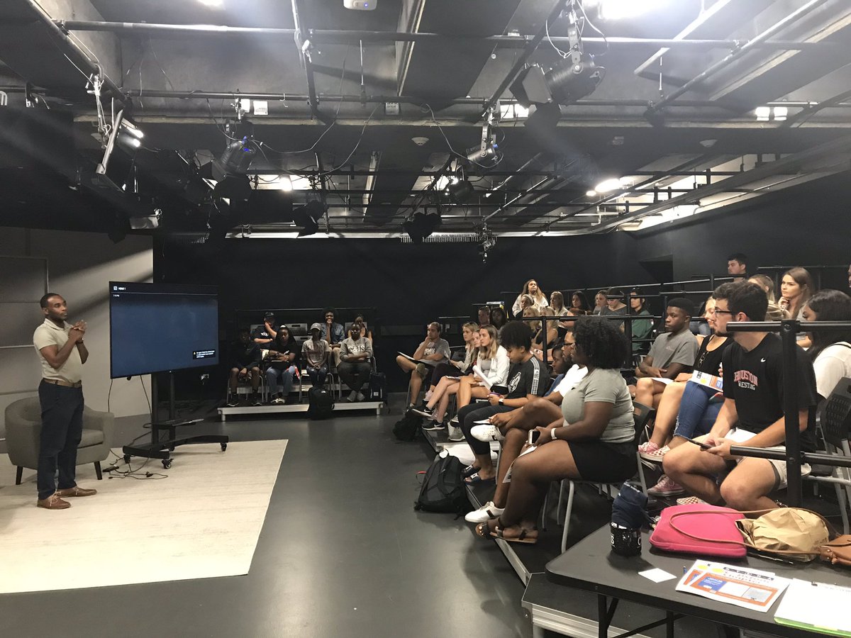altvprof's tweet photo. Thanks to @Cory_Cbs42 for spending the day @UACCIS talking to @ua_jcm students as well as staying late to take questions from @UARTDNA and @UAsCABJ chapters. Some great insight and information for career building. https://t.co/83mzwFQAV6