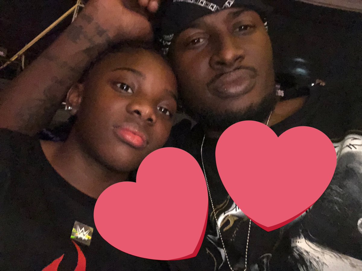 RealDDT18's tweet photo. #SelfieShoot with the Princess @ SdLive. Never would’ve imagined my daughter would love wrestling this much  #WWE #SdLive #DaddyDaughterTyme https://t.co/ZtyW4NTJbm