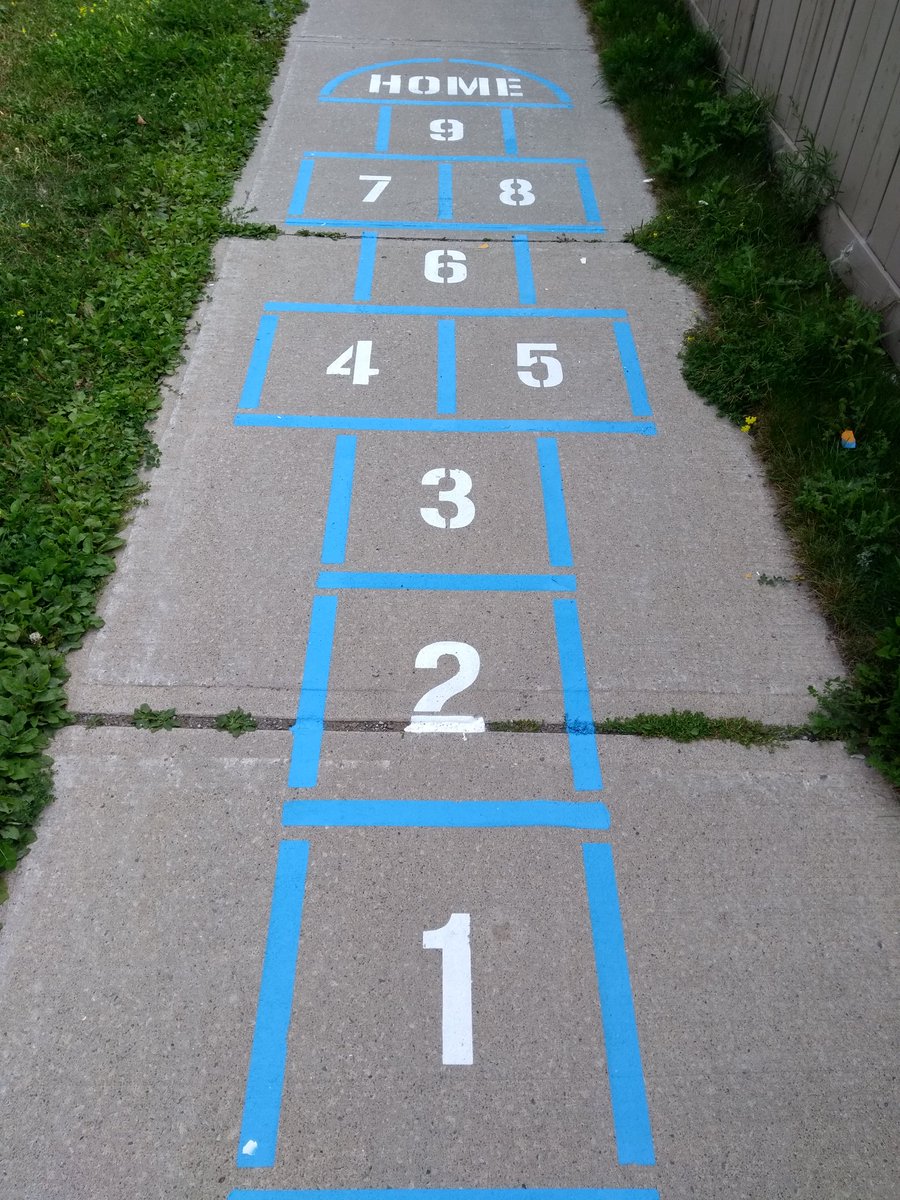 ElitePavement's tweet photo. Phase 2 of the @cityofmarkham sidewalk project, in conjunction with @YRDSB and @ycdsb is under way.
This is an awesome way to encourage kids to walk to school and get the community more active in general
@CastlemoreSch

#community
#activelife
#sidewalkart https://t.co/4Lnrlw2WIb