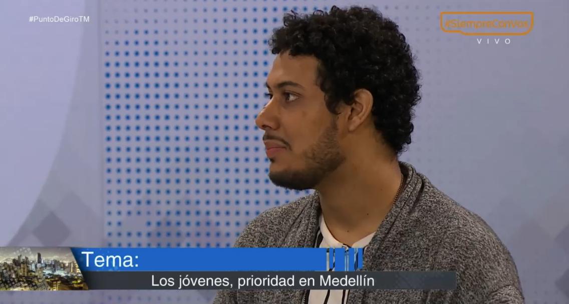 La banda <a href="/risenreggae/">Risen</a> se ha acoplado a estas dinámicas de integración y conformaron el Club Juvenil Risen de la Comuna 6. Esto ha sido una alternativa para hacer trueques de talentos con otros clubes juveniles de la ciudad. #PuntoDeGiroTM 

((Al aire)) --> telemedellin.tv/senal-en-vivo/