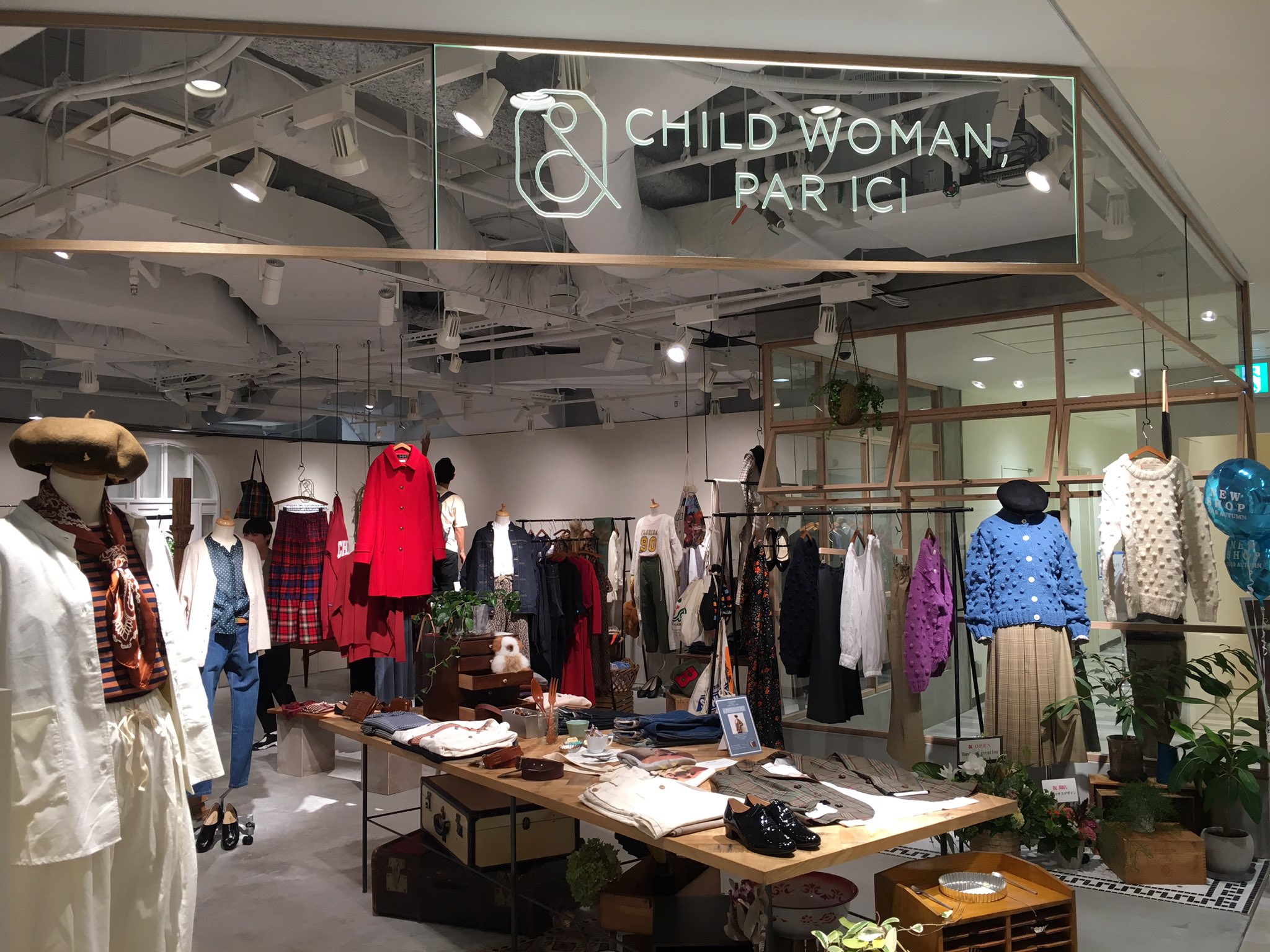 ルミネ横浜 Twitter પર 5f チャイルドウーマンパーリッシ 本日より 5fにて Childwomanparici がオープン 横浜店限定 の オリジナルジャケット も 数量限定 でご用意しておりますので 是非お立ち寄り下さい ルミネ横浜 Twitter પર 5f チャイルドウーマンパーリッシ 本日より 5fにて Childwomanparici がオープン 横浜店限定 の オリジナルジャケット も 数量限定 でご用意しておりますので 是非お立ち寄り下さい