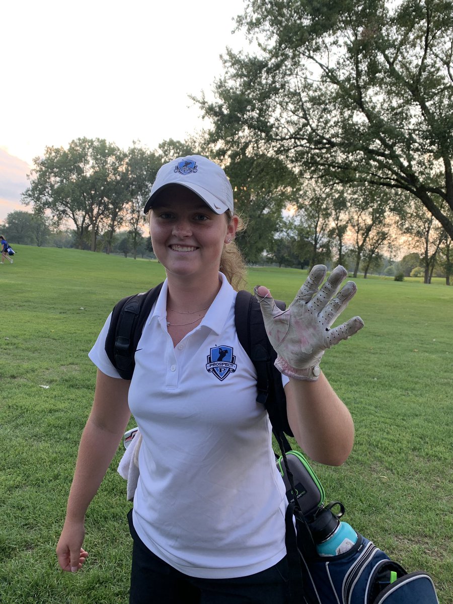 Need our fans to #getoutthevote for our own Ella Knee for Knightimes Queen 2019! She maybe needs a new glove more than a tiara, but either way is fine. #Ella4Queen