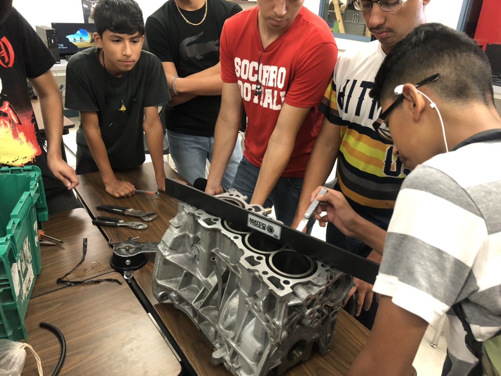 SocorroHighSchool_AutomotiveTechnology on Twitter "autobasics class