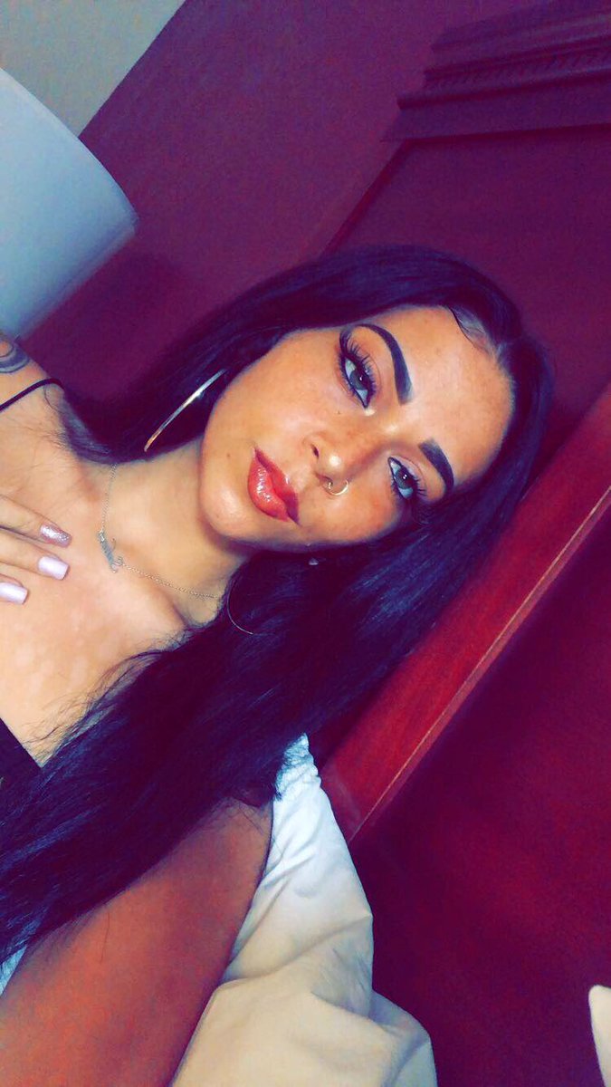 im not from here im imported 🇪🇬🌴