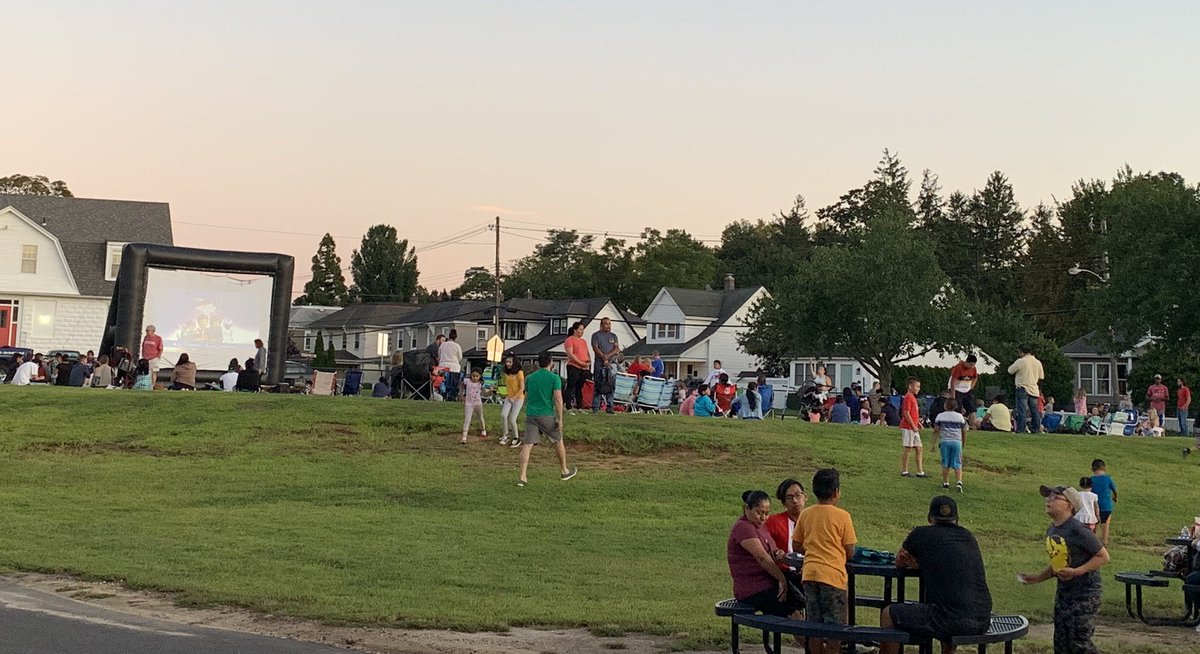 rbpsEAGLES's tweet photo. Thank you to all our families &amp; staff that joined us for our Family Movie Night!! What a great way to get the year started!  Thank you for helping us #LightTheWay 🔆 Schools open THURSDAY! #NewBeginning #FirstDayOfSchool2019 @RedBankSup @DreamBigRB @rbmsROCKETS @rbbea1 #RBBisBIA https://t.co/xC4yTMFGDG
