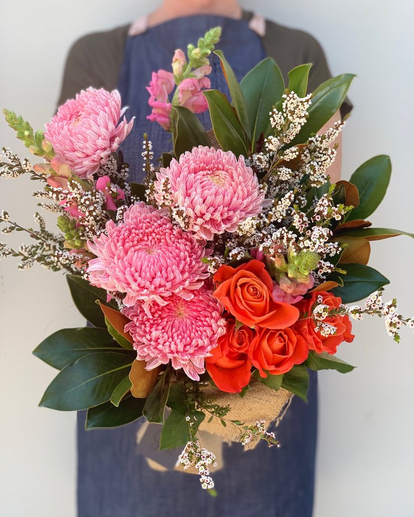 PocoPosy's tweet image. Peachy blooms for Thursday 🧡❤️💕🌸🌷🌿 📸 Deluxe Pictured. Order online now xx