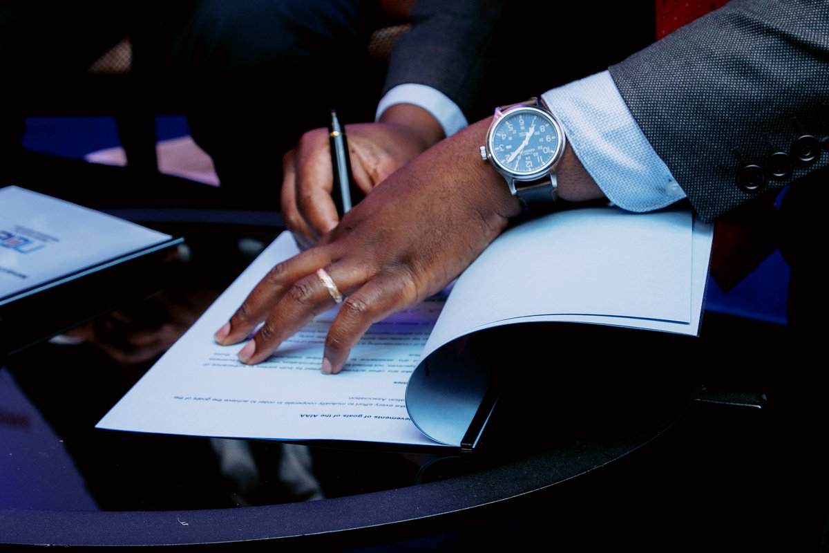 eaiac's tweet photo. @eaiac provides a platform for regional collaboration, partnership and strong relationship amongst #Arbitration Centres in the Continent. @CRCICA &amp; @NCIA_KE signed an MOU last week at the 2019 conference. https://t.co/vtW803Xiat