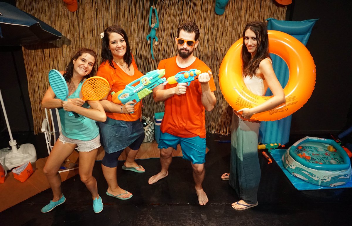 Calamburteatro's tweet photo. ¡Cierre de la sexta temporada de #Improsummer por todo lo alto! Gracias por el cariño, los bailes, las canciones y por tantas funciones con el cartel de "no quedan entradas".
¡Nos vemos el #verano que viene! ¡Viva la impro!
¡Improsummer!
#teatro #ocio #madrid #piscina #humor https://t.co/9PGg6FTreM