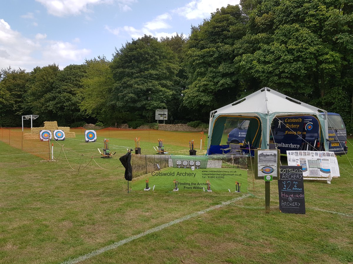 Cotswoldarchery's tweet photo. Cotswold archery available for booking at your event, village fete, county show or just for the family. https://t.co/dPlC5y9z7r