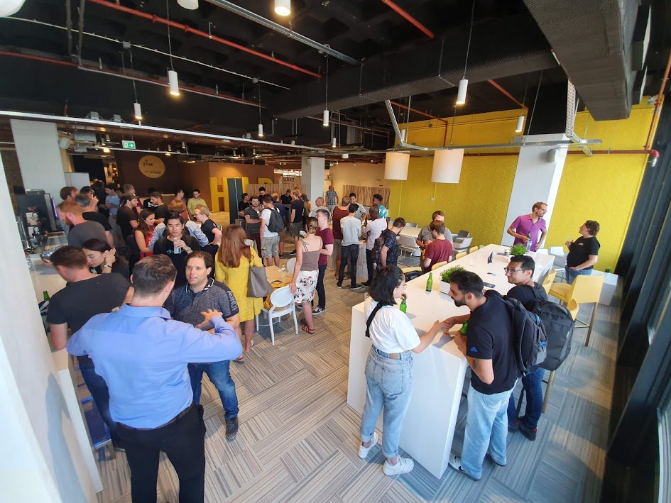 LiskCenter's tweet image. We are excited to announce that Bart @bartroorda will build LSK support for the multi blockchain wallet @CoinCollectHQ - coincollect.cc
You can manage &amp;amp; trade your coins via an easy DEX Wallet app for iOS &amp;amp; Android.  
#BuildingBlockchainCommunities @LiskCenter Utrecht💪