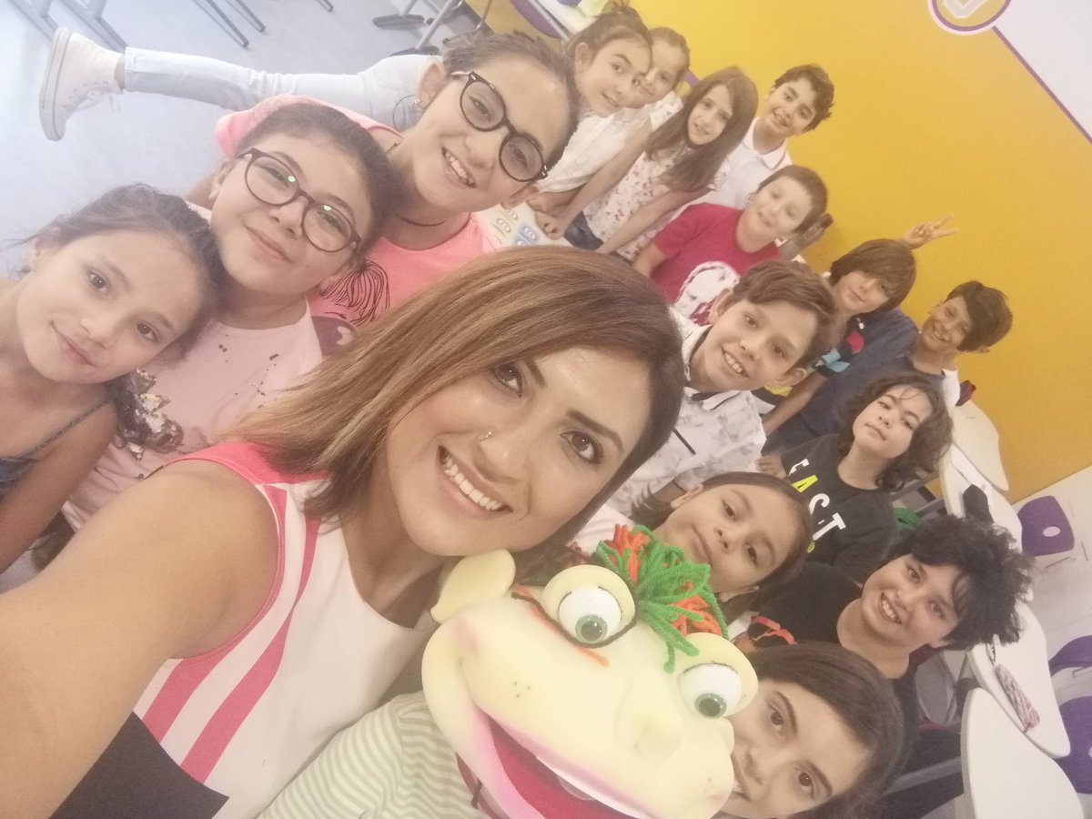 GzdeSultanARSL1's tweet photo. 5-B sınıfımız da Reçel ile tanıştı, kelime oyununu birlikte oynadı☺️Yaşasın Türkçe🥰Yaşasın eğlenerek öğrenmek 🥰 https://t.co/IxqD744YgH
