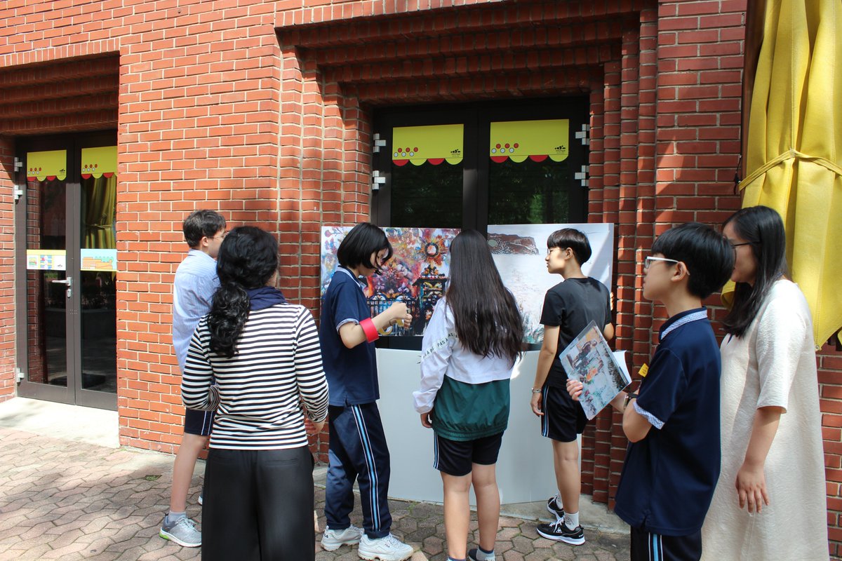 ArkoArtcenter's tweet image. 아르코미술관 청소년 자유학년제 진로체험프로그램 &amp;lt;대학로 꿈잼학교 - 나도 기획자&amp;gt;👨‍💼🖼👩‍💼

직업만족도 1위 전시기획자(큐레이터)!

우리가 만들어보는 가상의 전시 &amp;lt;마로니에 비엔날레&amp;gt;를 통해 큐레이터가 되어보는 시간!

대학로 꿈잼학교에서 실현해보아요:)

#아르코미술관 #청소년교육 #진로체험