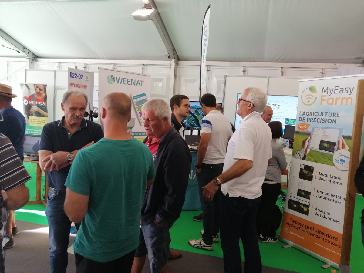 FermeDigitale's tweet photo. On y est ! @Innovagri1 2 jours d'échanges autour de l'#innovation au service des agriculteurs &amp; agricultrices #ceuxquivousnourrissent. Rencontrez nos #startup en plein 💚 du Village #numérique (stand E22-03). Démos, jeu concours, convivialité...et en + le soleil est avec nous 😎 https://t.co/7rzC3ceqJj