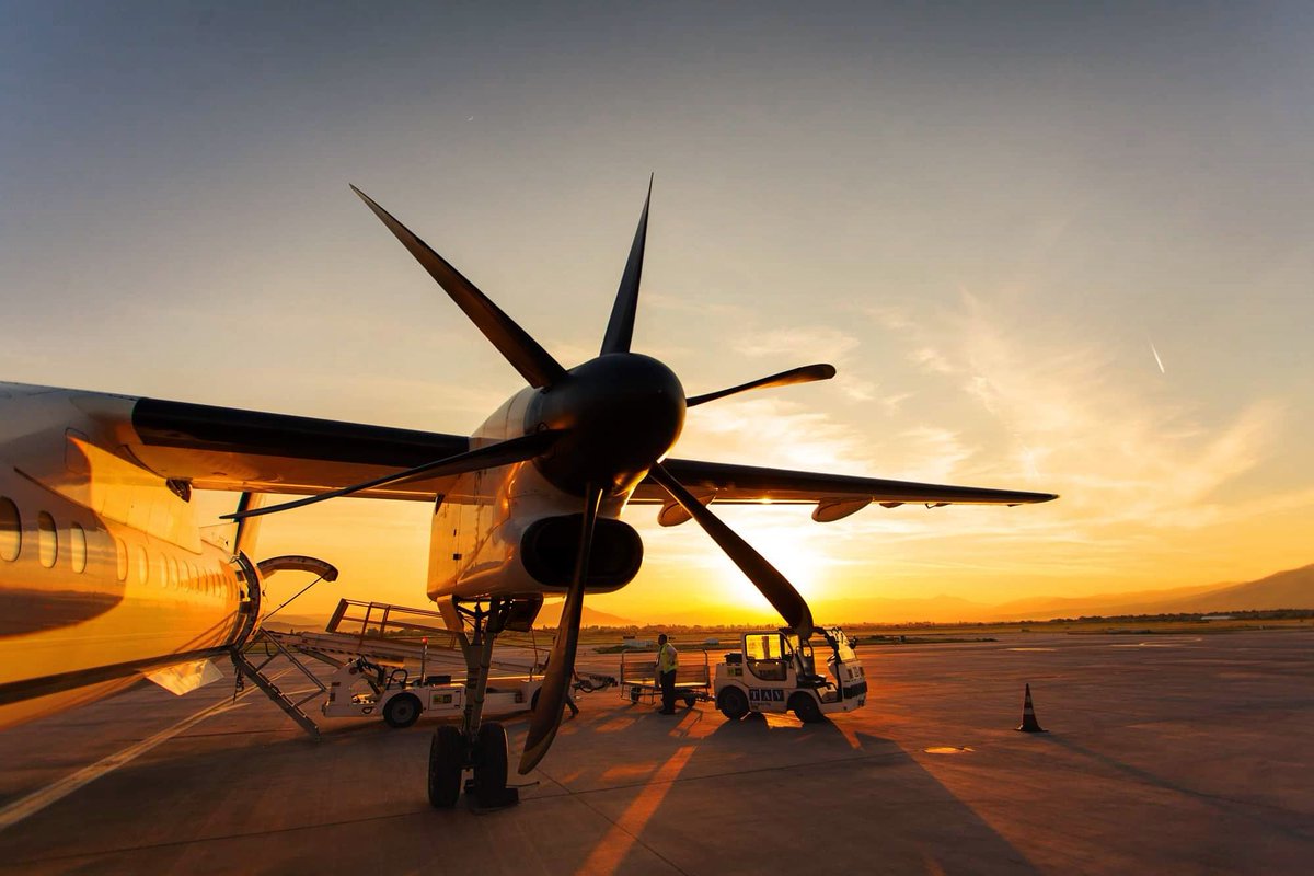 skopjeairport's tweet photo. #ColorfulWednesday Powerful engine propeller of Aegean Airlines modeling for our photographer, during luggage loading.
@aegeanairlines every Wednesday evening flight to/from @SkopjeAirport, arrival at 19:00 departures at 19:30
#summer #destinations #airports #aviation #airport https://t.co/cHqmQLRrD5