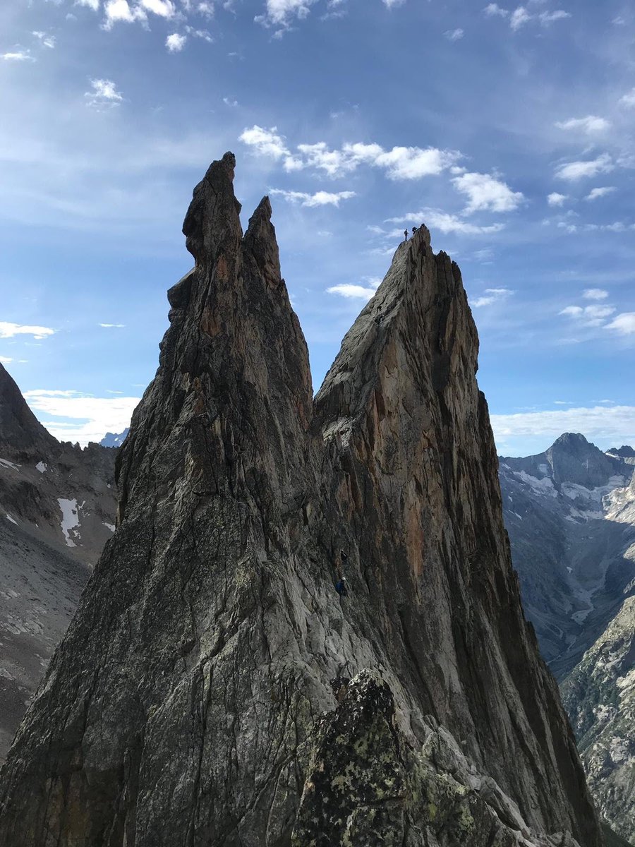buffalosystems's tweet photo. Aiguille Dibona
3130m
#classicalpine
#buffalosystems https://t.co/xBCOv6ReKj
