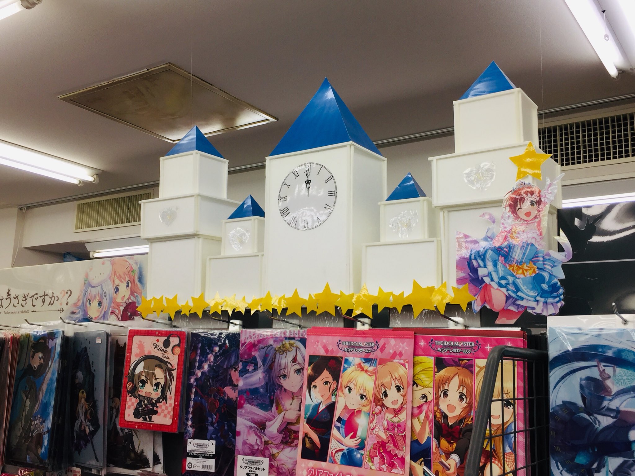 アニメイト千葉 Twitterissa デレステ4周年 幕張でライブ後に アニメイト千葉で 余韻 に浸るのはいかがナッツ T Co Yapvu313ia Twitter