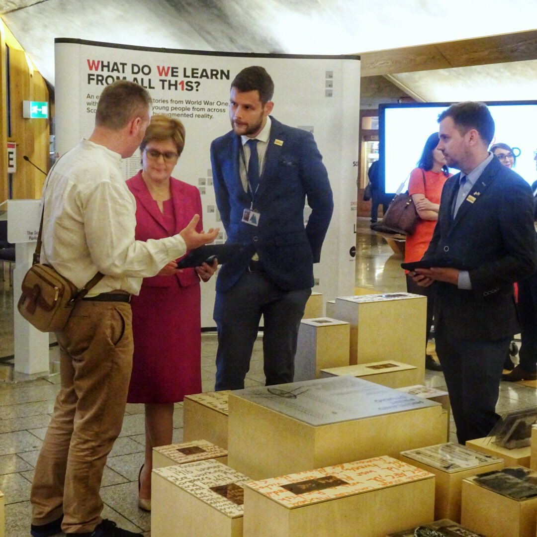 steve_colmer's tweet image. Honoured to part of the #WW100Scotland exhibition launch last night. We created digital overlays that related 100 artworks with 100 stories using #AugmentedReality 
Fantastic that @NicolaSturgeon @FionaHyslop could be part of this event &amp;amp; took time to try out the interactivity.