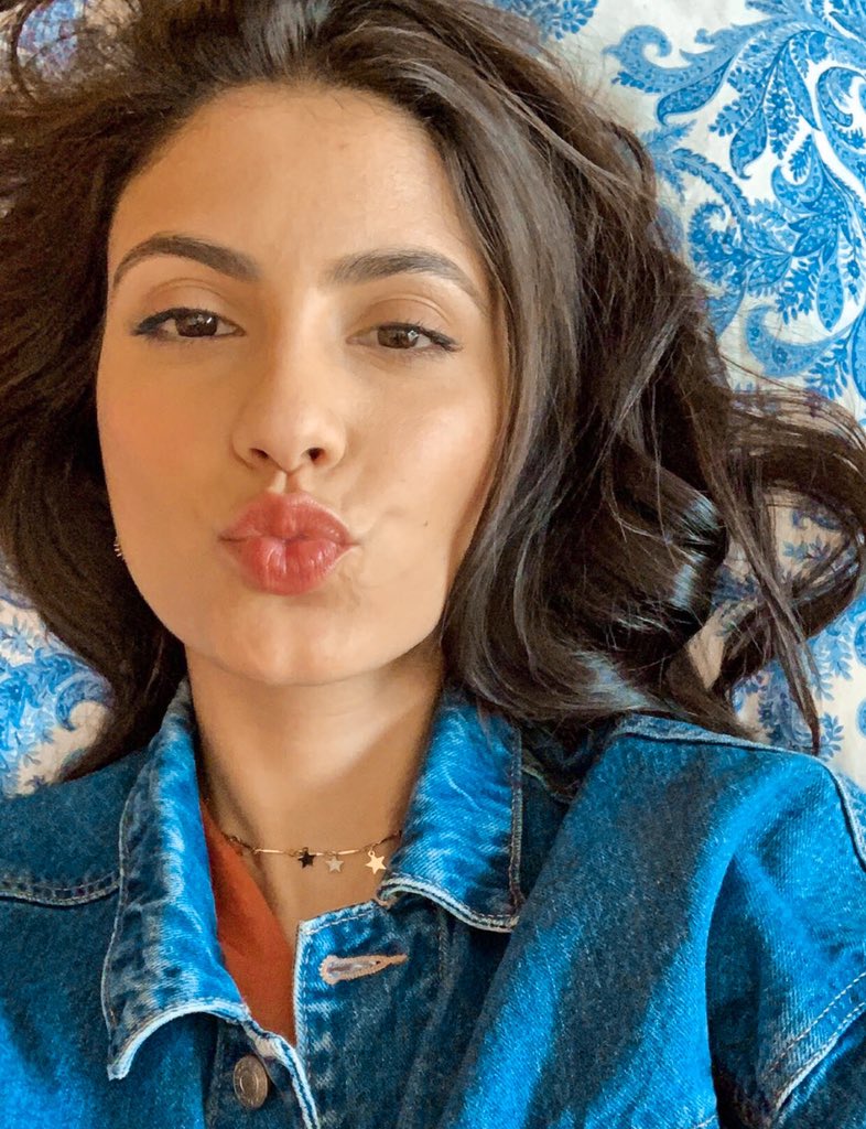rainbowcabello's tweet photo. Buenas noches solamente a los seres más perfectos del universo aka camila, macarena y bárbara https://t.co/DUE0HQ7sli