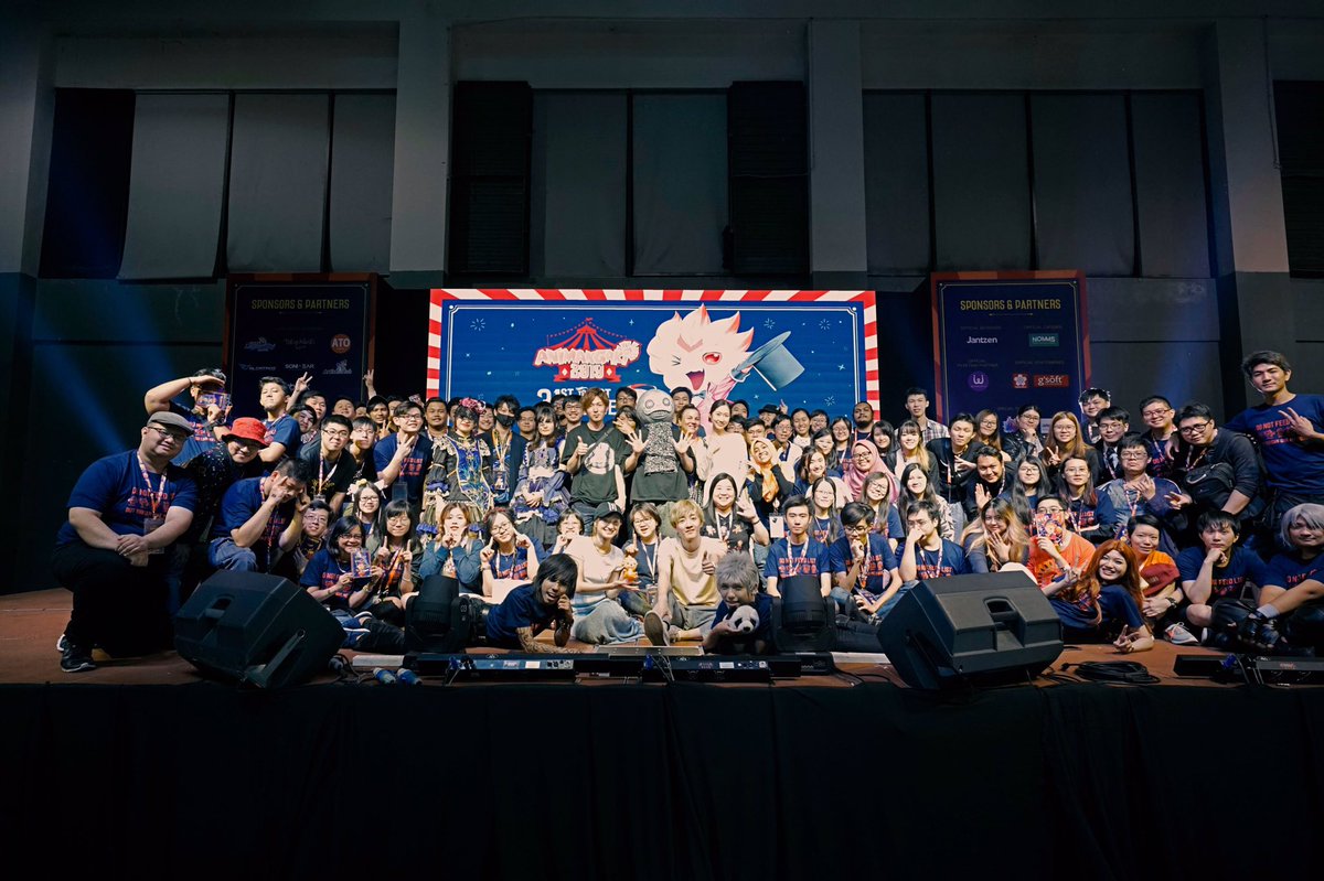 keibambooty's tweet photo. Thank you MALAYSIA, for giving me the opportunity to perform in your country. Every moment was lovely.
Let's bring this bond we've made together to the bright future of each and every one of us ahead🌟
Love you all🙏♥️ #keitake #animangaki2019 https://t.co/g28GfSnVwG