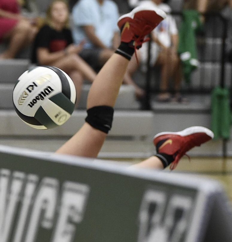 tbenderphoto1's tweet photo. #HTPhotoGallery #CardinalMooneyCougars #VeniceIndians @htpreps
It’s the first time #Venice was swept at home in a best-of-5 match since Oct. 8, 2015, when it dropped a 3-0 decision to #FortLauderdale #StThomasAquinas #Part1and2
https://t.co/DMhx5QHDHV
https://t.co/W0Fq0FykkD https://t.co/zBRSkb2ejg