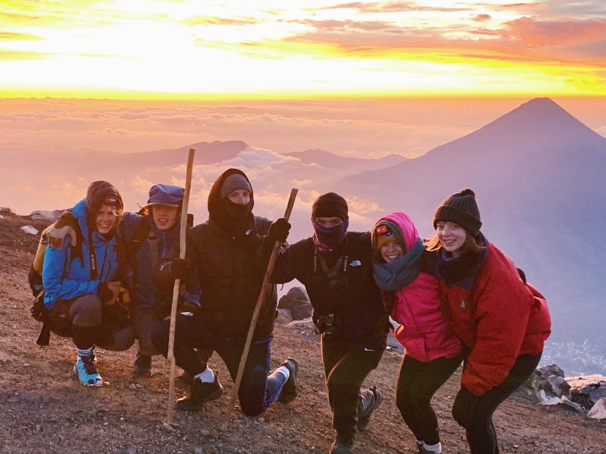 lobeams's tweet photo. // almost 4,000 meter summit to volcano #acetenango with a beautiful
crew ♥️ https://t.co/vv7Pa4ewB6