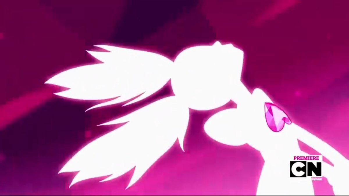 devavillanueva's tweet photo. She has to hold herself while embracing change &amp; I think I'm not okay with this!!! 😭💔 my poor baby! #StevenUniverseTheMovie #StevenUniverse #EveryStevenEver https://t.co/7KbiJmQsDR