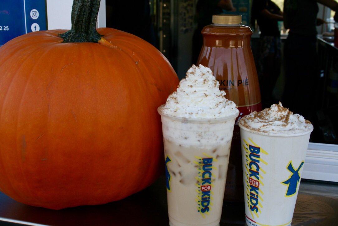 SchollsDB's tweet photo. We’re fallin’ for Pumpkin! Spice up your favorite drink by adding Pumpkin Pie flavor. Let us know in the comments below what your favorite combo is! https://t.co/8CmjqrtaQE