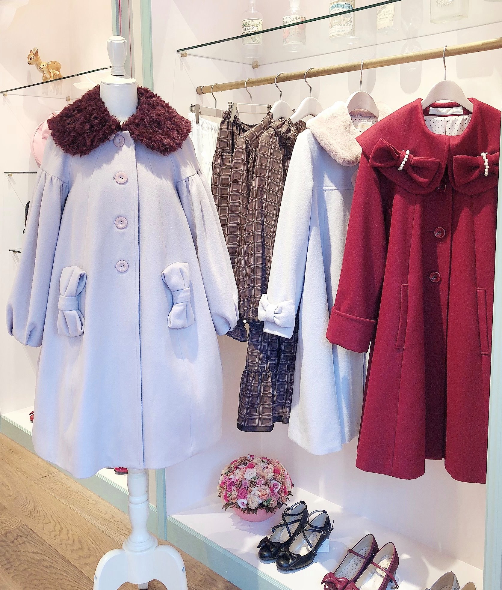 Leur Getter ポンポン付きコート