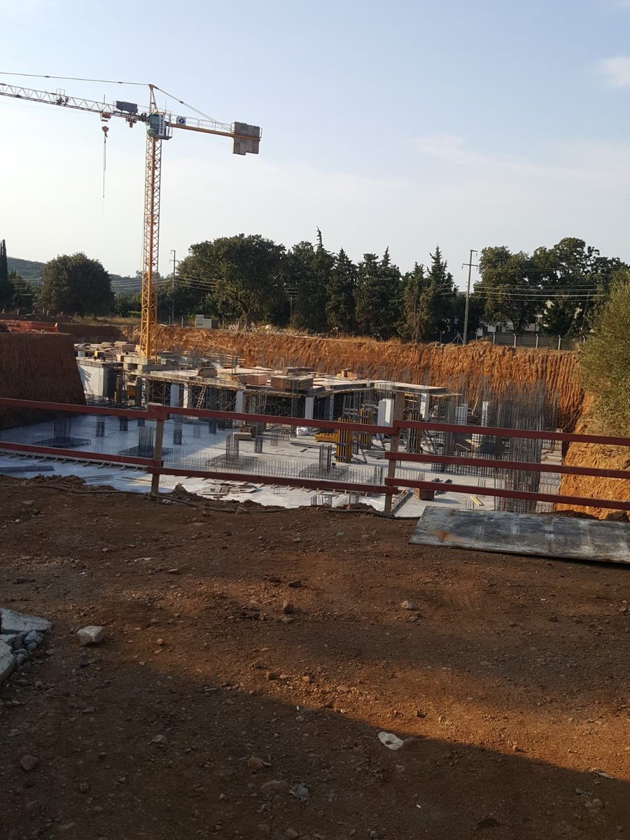 ODTUEMD's tweet photo. @Twitter 
Sevgili ODTÜ'lüler,

Özlemle beklediğimiz İzmir ODTÜ Koleji'nin inşaatı hızla devam ediyor. ODTÜ Geliştirme Vakfı tarafından Güzelbahçe'de Eylül 2020'de açılması planlanan ODTÜ Koleji'nin inşaatına ait fotoğrafları sizlerle paylaşmak istedik
Saygılarımızla;
ODTÜ EMD YK https://t.co/pBFwkctS5q