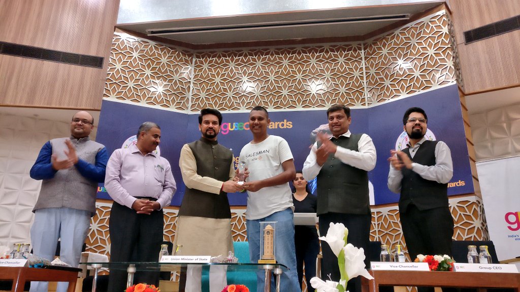 kumarmanish9's tweet photo. @jatin10 of @eChaiNetwork recieves Start up Ratna Award 2019 by @GUSECIndia at Gujarat university #GUSECAWARDS. 
He was felicitated by @ianuragthakur MOS, Govt of India 

Truly deserveing for his incredible work in #startup ecosystem in Gujarat and now globally. https://t.co/VchLlvj1kI
