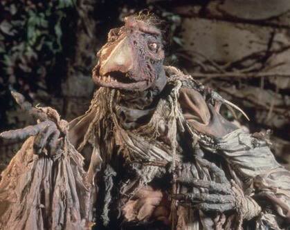 AlenaStella's tweet photo. If you hate something “with a glorious passion” just because it’s loved by so many people? You automatically look like this to me. https://t.co/C3RVTwUeMq