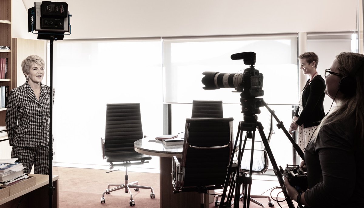 Had the pleasure to meet and film/photograph <a href="/HonJulieBishop/">Julie Bishop</a> today as part of the <a href="/Lifeline_ACT/">Lifeline Canberra</a> #WomenOfSpiritAwards.  We are blessed to meet so many extraordinary people 😊