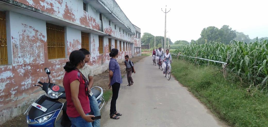 Varshapolice's tweet photo. All Anti Romeo teams are in action under supervision of Kanpur zone Kanpur @PremPrakashIPS @adgzonekanpur @igzonekanpur_ @kanpurnagarpol @Uppolice @News18UP https://t.co/O1sQwzS2Wc