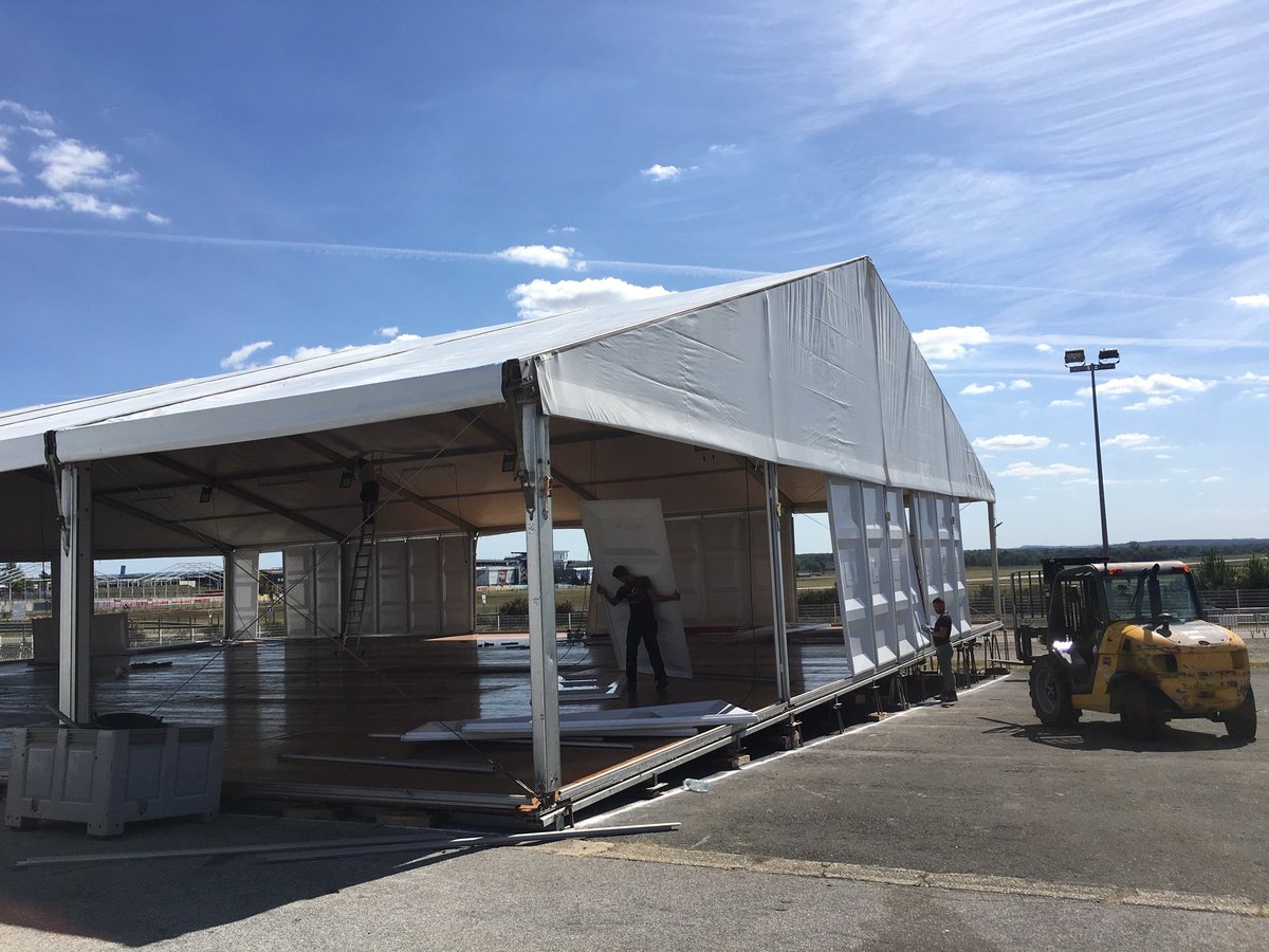 Top départ officiel du montage exposants <a href="/FoireduMans/">FoireduMans</a> A un peu plus d'une semaine de l'ouverture, tout le monde s'active pour le grand jour, ouverture Jeudi 12 septembre