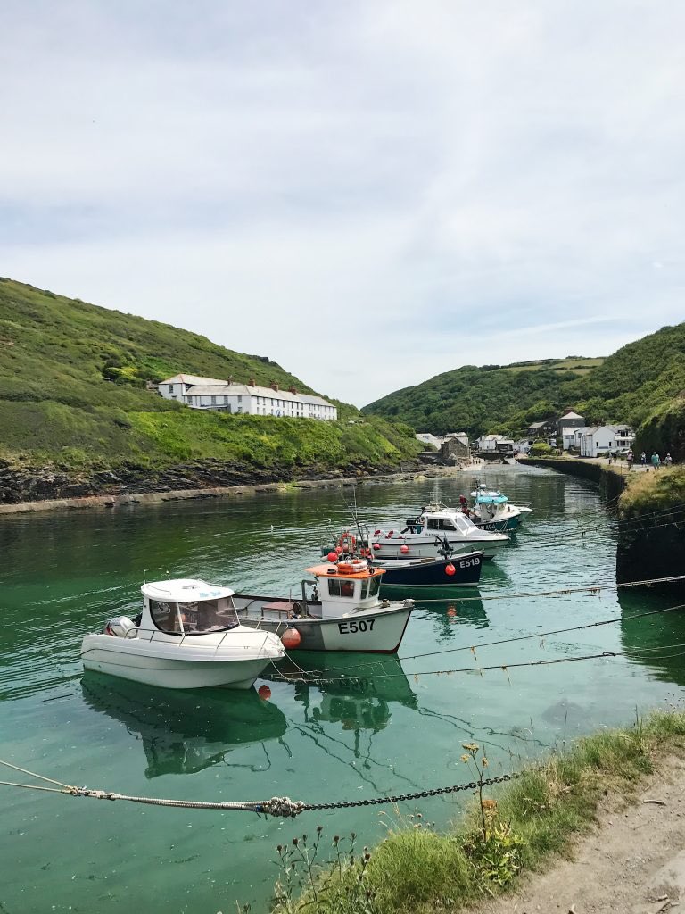 afashionoddity's tweet photo. How to see North Cornwall in one day - https://t.co/SkqfUQgPlO #cornwall @EHTintagel @witchmuseum #travel https://t.co/uK0NwKHT1a