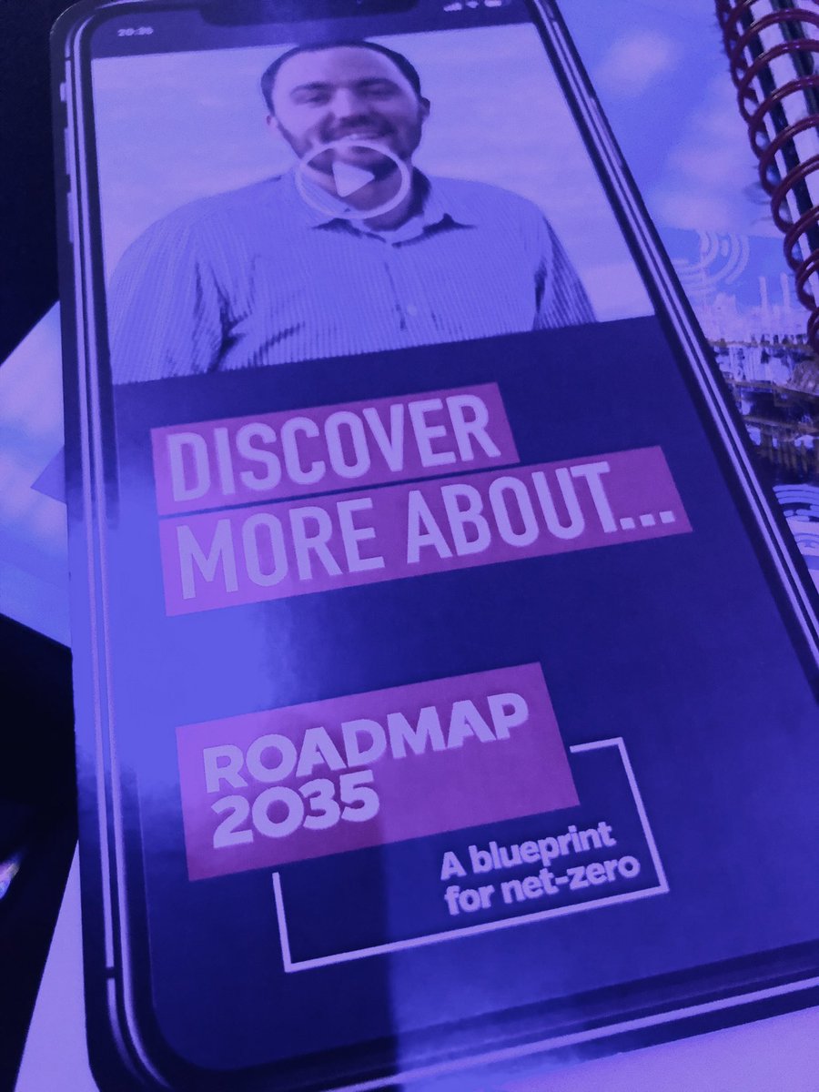 AmyGrantSimpson's tweet photo. Early start for the launch of the #EconomicReport but first a briefing on how we get to #NetZero carbon emissions with #RoadMap2035. 💨         #OE19 https://t.co/RSexf3RqLF