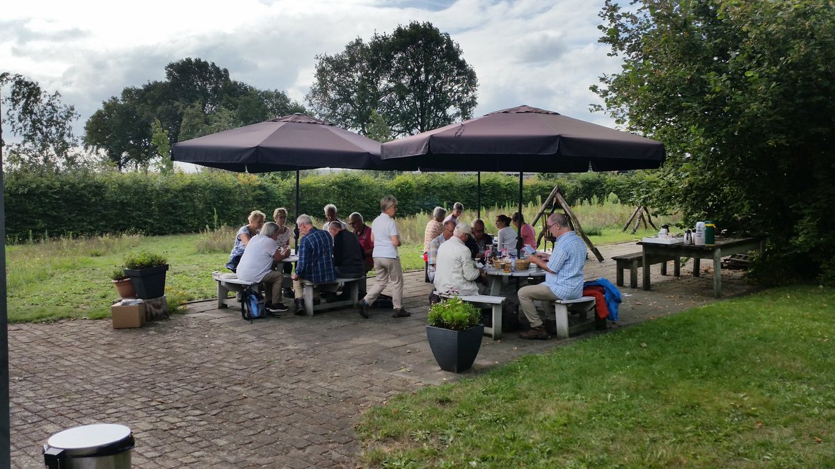Wandelstop..Tijd voor een bakkie bij De Groene Muze..#beterinhetgroen #tilburgreeshof