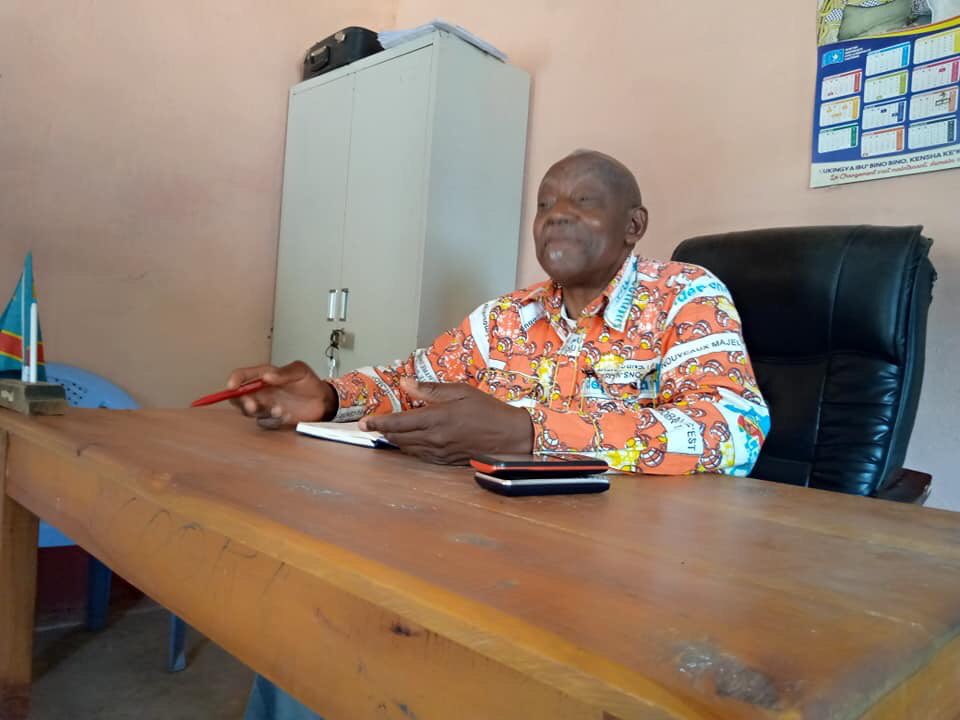 afiamama's tweet image. #MITWABA: 
Mise en place du comité d’alerte communautaire des mariage précoce par l'administrateur du Territoire Mr Mbowa Kalenga Wakumbowa sous la supervision du chargé des programmes et formations AMA asbl/Grand-Katanga.
#StopMariagePrecoce
@JacquesKyabula @habariRDC @t_olenga