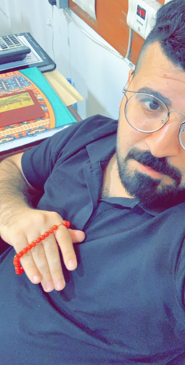 لم يبقى على وجه الدنيا  ألما...
يستحق التقديس سوى مصاب الحسين