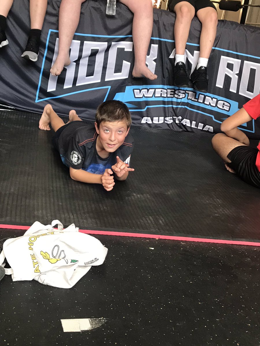 ausfreebird's tweet photo. Ruben just did a PB on his plank of 4:42 after also doing 50 burpees, 50 Squats and said he’s only doing it for the freebirds And for @MichaelPSHayes1 #badstreet #kidclass This 10 year old knows his wrestling history at only 10! https://t.co/fB0VYpXY66