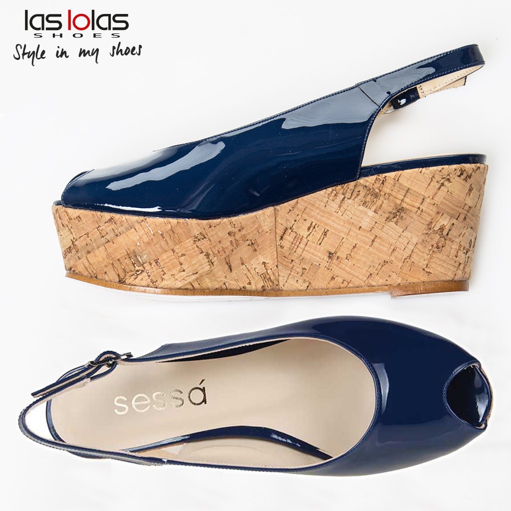 No querrás quitártelas! 😍 
#LasLolasShoes #MyLolasStyle #Sandal #MustHave #Trends
.
.👉mtr.cool/byhgkbkcec
.
#WomanShoes #sandals #glam #sandals #sandalias #luxuryshoes #luxurybrand #shoelover #shoesoftheday #womanstyle #trendy #invitadaideal #invitadaperfecta #platformshoes