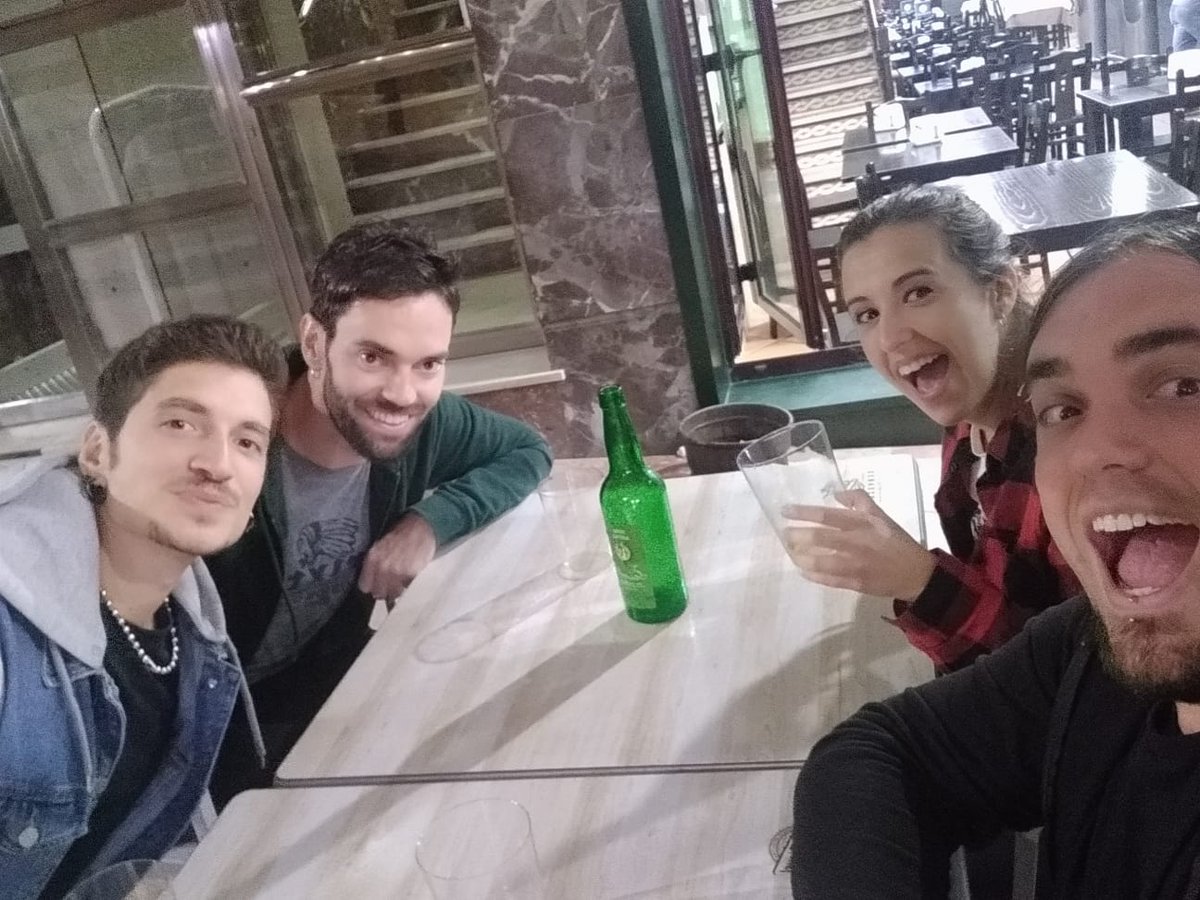 Buenos dias! Andamos por Asturias...