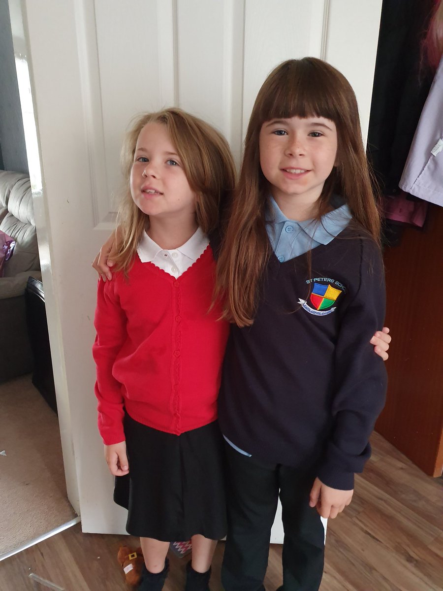 coreenk18's tweet photo. Teagan 2nd day in year 7! And lia 1st day in year 4!  @stukeleymeadows @Stukeley2012 @Stukeley2015 https://t.co/0qa1u75MlT