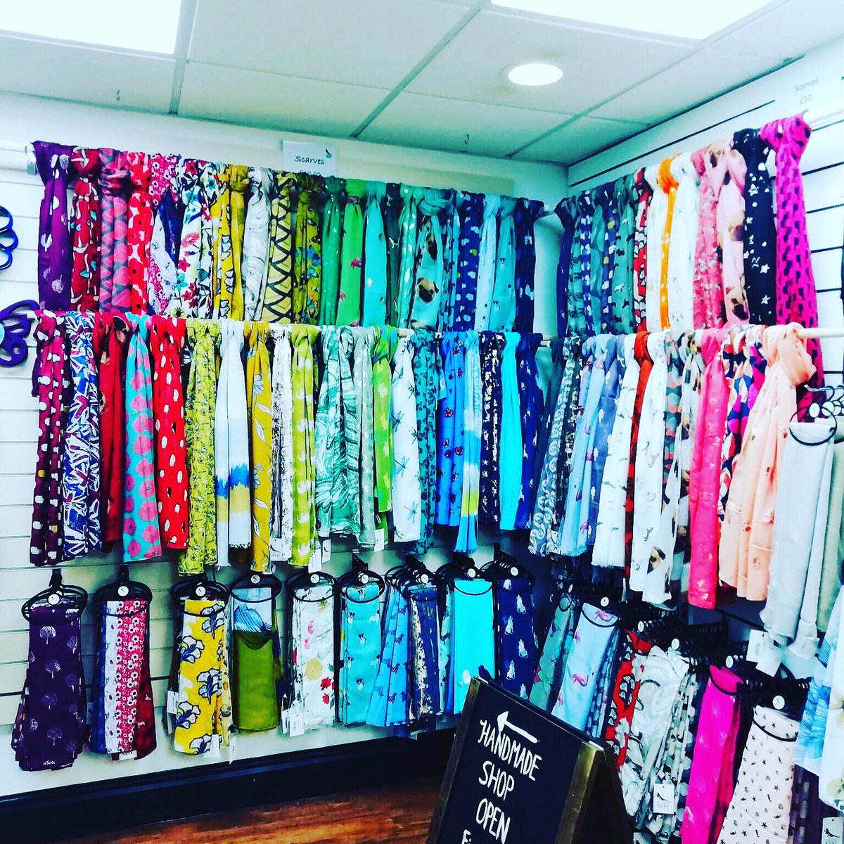 #WinItWednesday #win a £10 scarf! To enter RT letting us know which scarf you'd choose if you win. Head over to Instagram @mymagpiesnest for a 2nd chance to win! winner picked 5/9/19 in the morning. T&amp;C's available online magpiesnest.co.uk