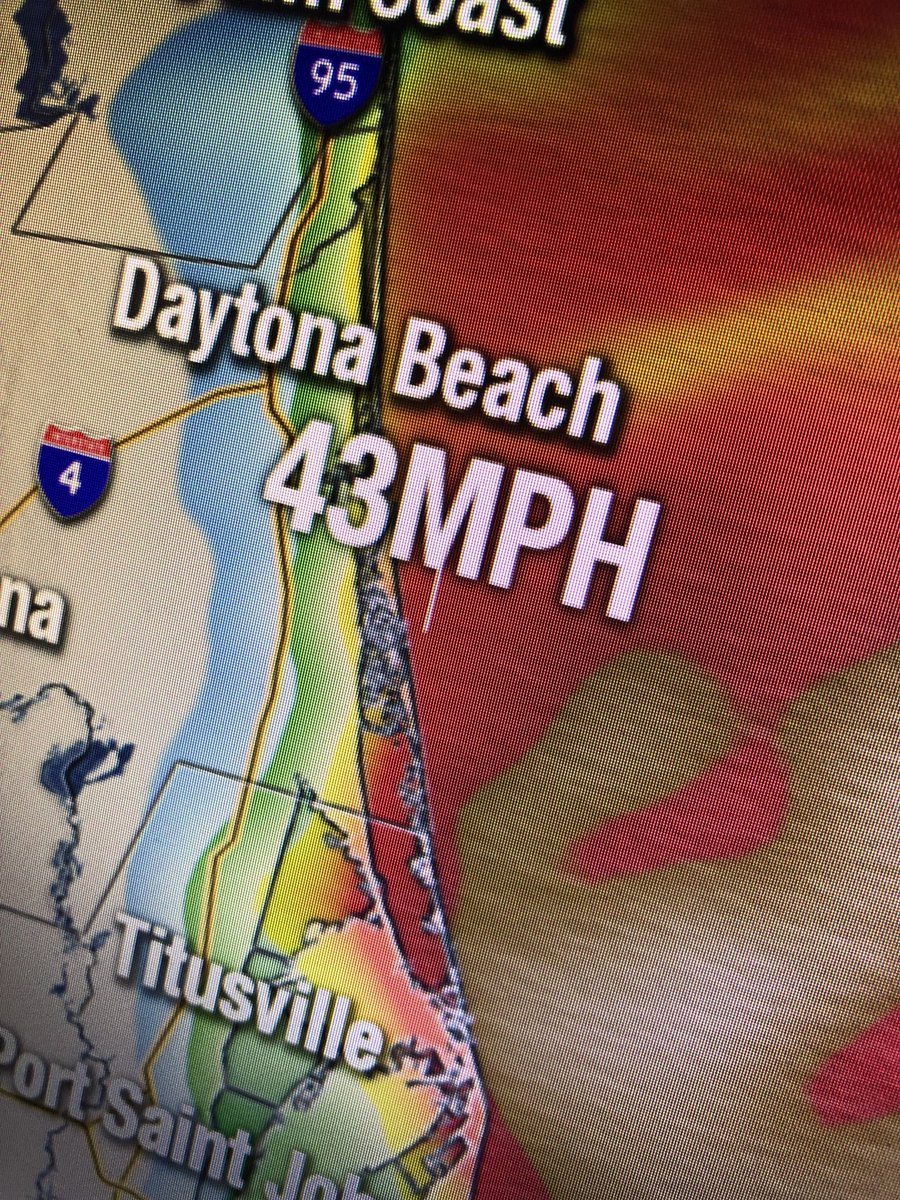 KristinGiannas's tweet photo. WEDNESDAY: #Dorian’s eye is about 90 miles East of @RobGuaderrama (3:40AM). I’m sorry about your hat 🧢 😕 #DorianOnFOX @fox35orlando https://t.co/uFalCGz83Y