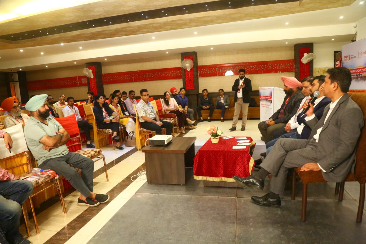 tradeindia's tweet image. Pictorial glimpses of the SME Workshop 2019 on Be Different. Go Digital at Ludhiana.

#GoDigital #SMEWorkshop #SME #TradeindiaWorkshop